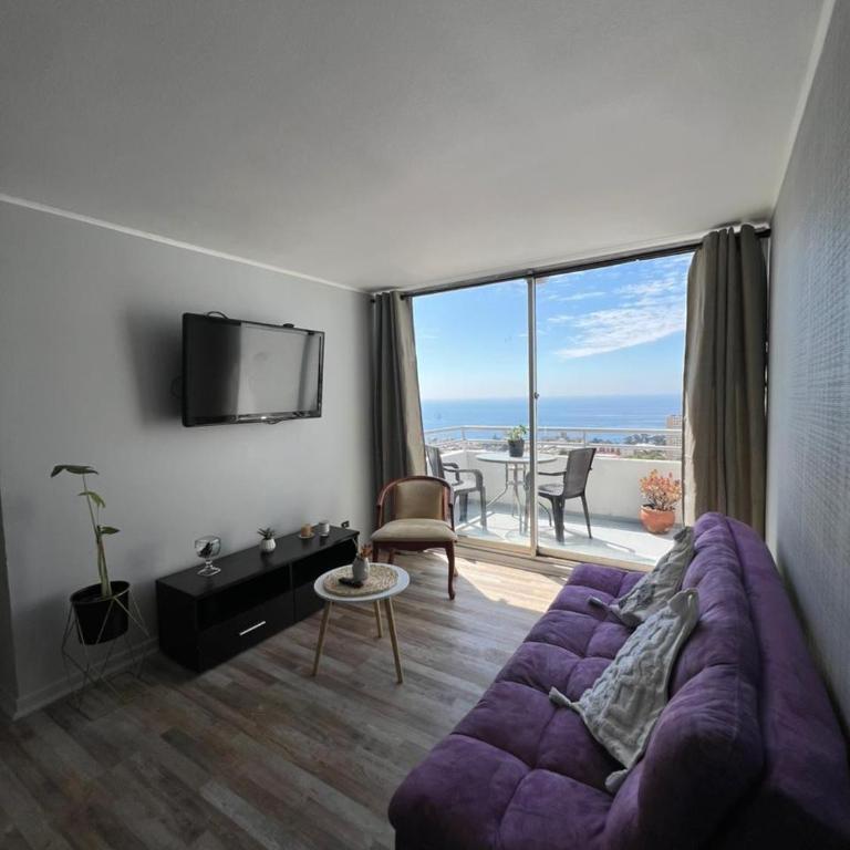 Vista al mar a pasos de la USM Valparaíso - Three-Bedroom Apartment - 1