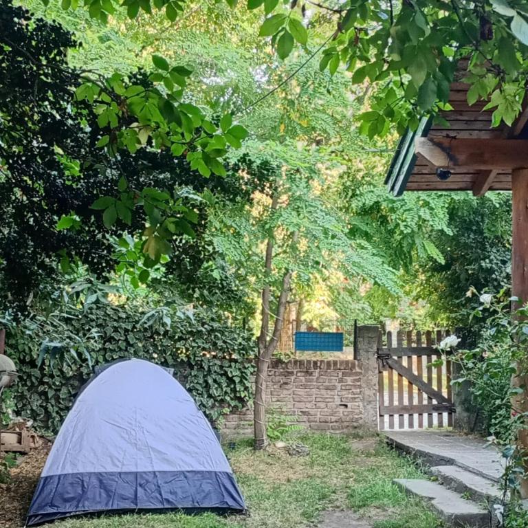 Espacio para carpa, ideal viajeros! - Tienda - 3