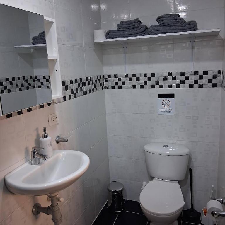 Alojamiento El Porvenir - Two-Bedroom Apartment - 13