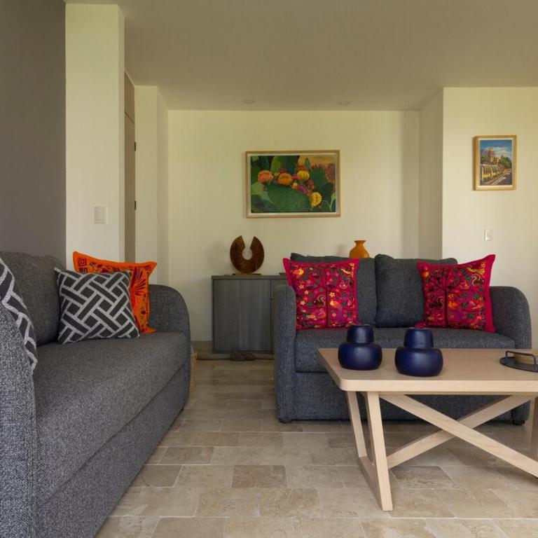 Relájate en un oasis en el corazón de San Miguel - Two-Bedroom Apartment with Terrace - 16