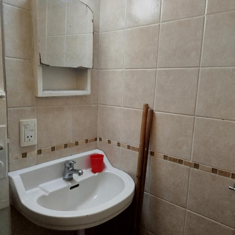 Mini dptos centro Gesell-economicos cerca del mar - One-Bedroom Apartment - 7
