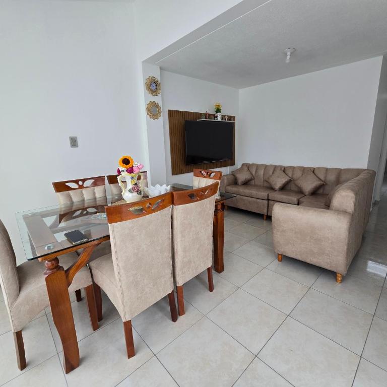 Airport City Apartment Belaunde - One-Bedroom Apartment - 11