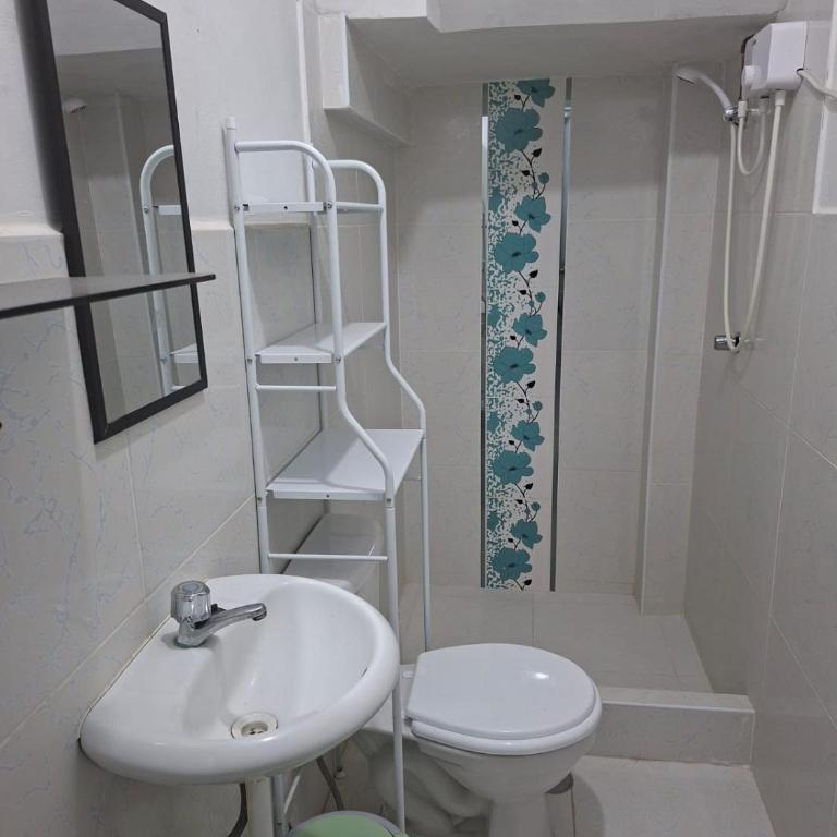 1er piso departamento Florencia - Three-Bedroom Apartment - 4