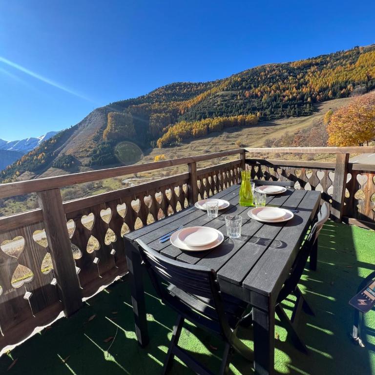 Beautiful spacious chalet 15 people ALPE d'Huzes et Tour de France - Chalet - 26