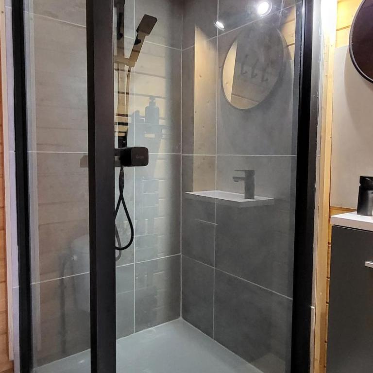 Beautiful spacious chalet 15 people ALPE d'Huzes et Tour de France - Chalet - 46