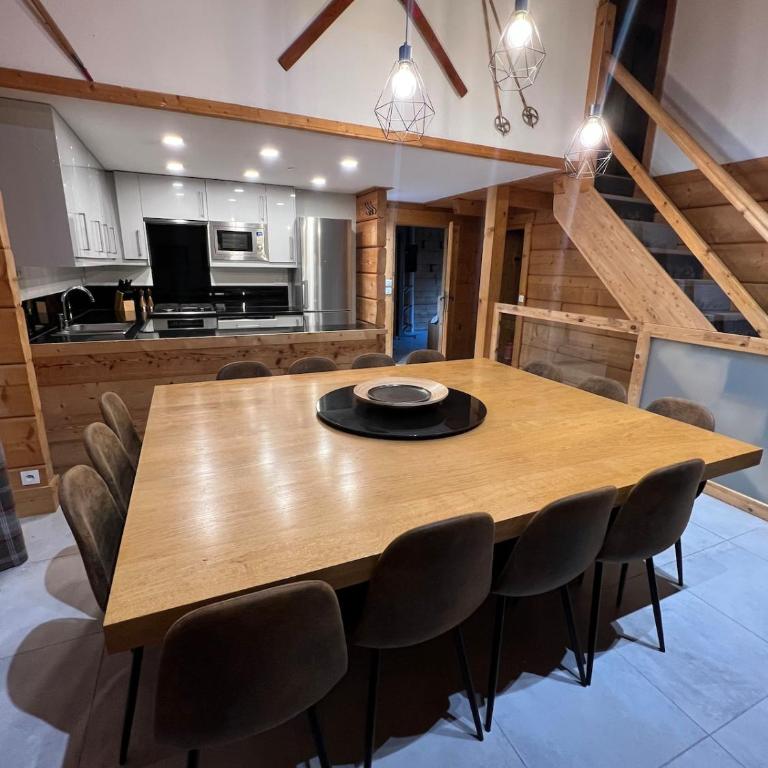 Beautiful spacious chalet 15 people ALPE d'Huzes et Tour de France - Chalet - 60