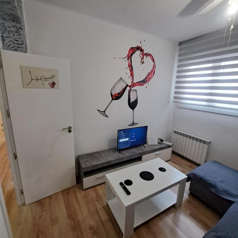 Céntrico ,garaje, wifi y colchones visco nuevos - Apartamento de 3 dormitorios - 1
