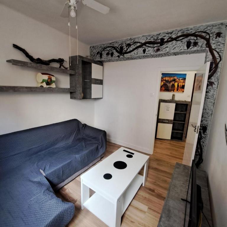 Céntrico ,garaje, wifi y colchones visco nuevos - Apartamento de 3 dormitorios - 11
