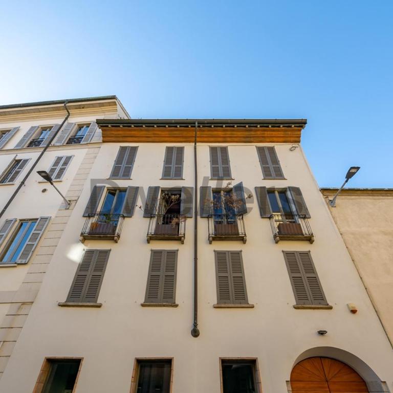 Sant Ambroeus Apartments - Apartment with Balcony - 2