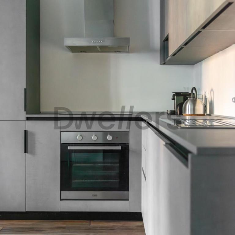 Sant Ambroeus Apartments - Apartment with Balcony - 22