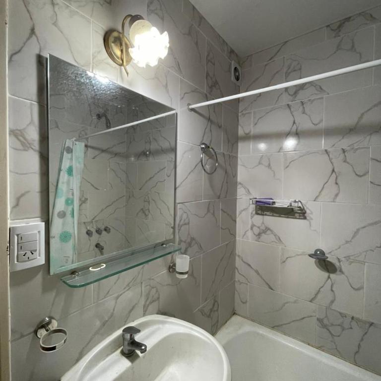 Monoambiente con Patio Zona Av Colon - Two-Bedroom Apartment - 7