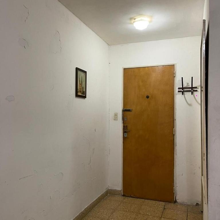 Monoambiente con Patio Zona Av Colon - Two-Bedroom Apartment - 5