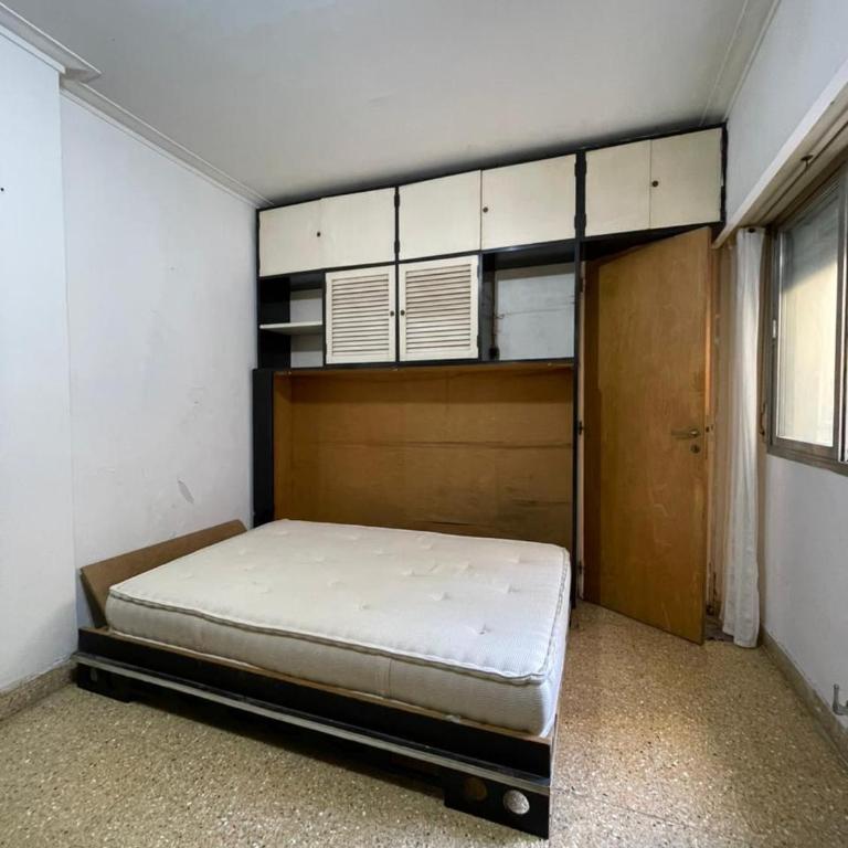 Monoambiente con Patio Zona Av Colon - Two-Bedroom Apartment - 2