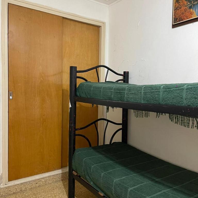 Monoambiente con Patio Zona Av Colon - Two-Bedroom Apartment - 4