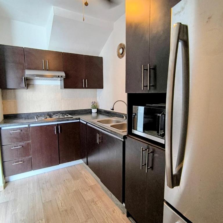 Casa para 8 personas en Apodaca, cerca del aeropuerto - Three-Bedroom House - 12