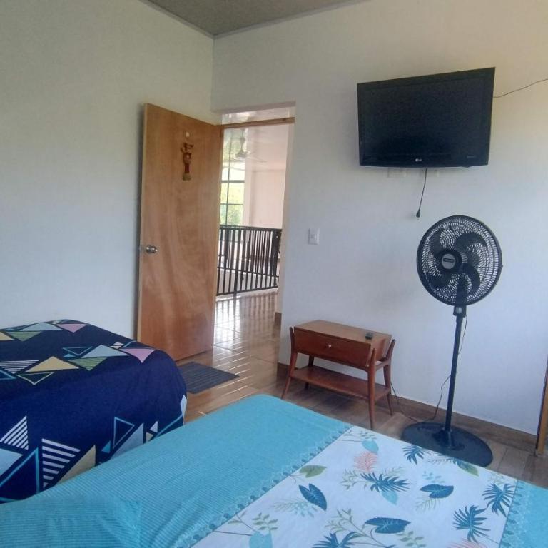 Casa Nueva en Condominio - Villa - 18