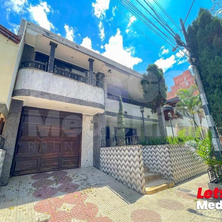 Alojamiento en Medellín con piscina y jacuzzi privados - VIC by Lets Go - Five-Bedroom House - 3