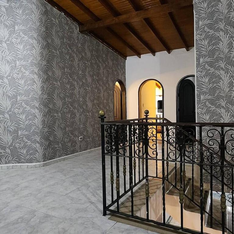 Alojamiento en Medellín con piscina y jacuzzi privados - VIC by Lets Go - Five-Bedroom House - 14