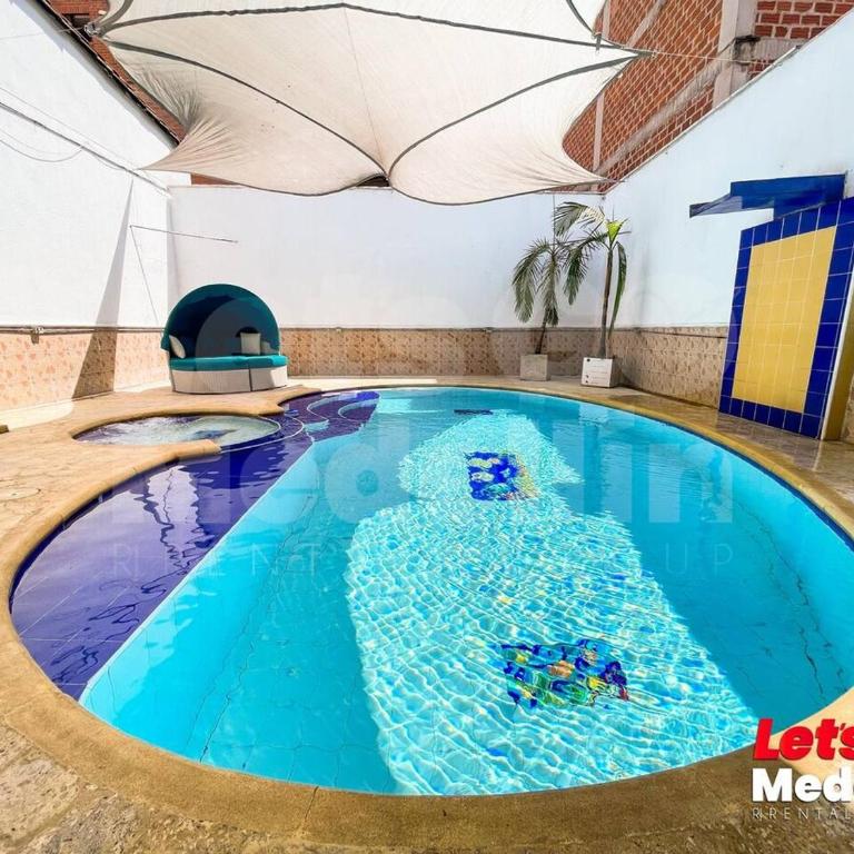 Alojamiento en Medellín con piscina y jacuzzi privados - VIC by Lets Go - Five-Bedroom House - 15