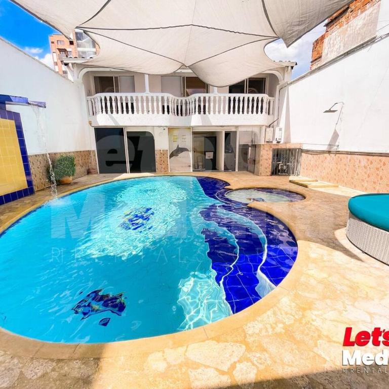 Alojamiento en Medellín con piscina y jacuzzi privados - VIC by Lets Go - Five-Bedroom House - 17