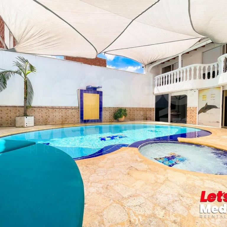 Alojamiento en Medellín con piscina y jacuzzi privados - VIC by Lets Go - Five-Bedroom House - 38
