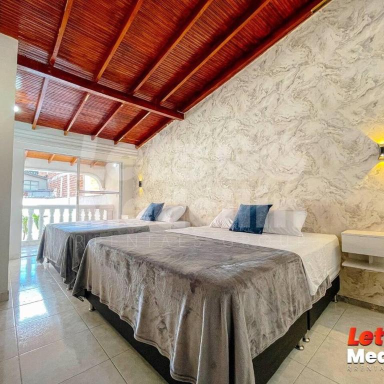 Alojamiento en Medellín con piscina y jacuzzi privados - VIC by Lets Go - Five-Bedroom House - 41
