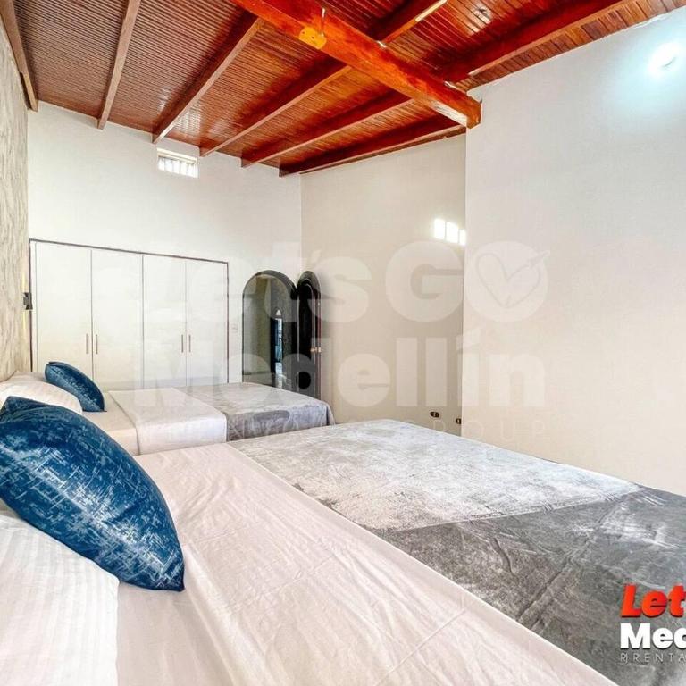 Alojamiento en Medellín con piscina y jacuzzi privados - VIC by Lets Go - Five-Bedroom House - 44