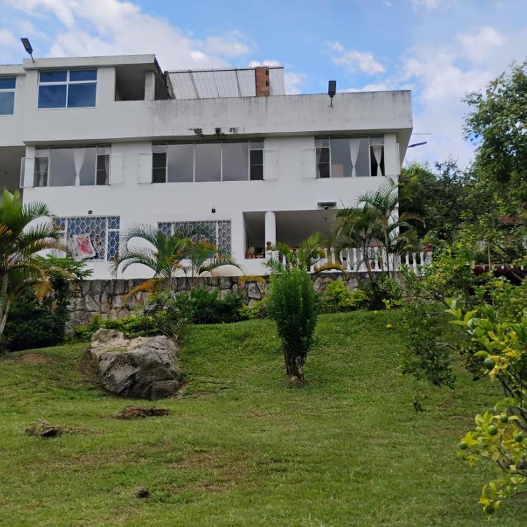 Apto Privado - Quinta Divina Providencia - Two-Bedroom Apartment with Pool View - 74