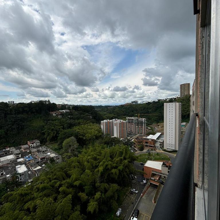 Apartment With View - Pereira - Two-Bedroom Apartment - 3