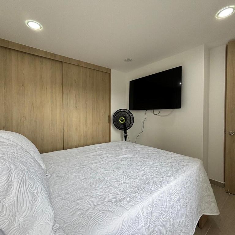 Apartment With View - Pereira - Two-Bedroom Apartment - 10