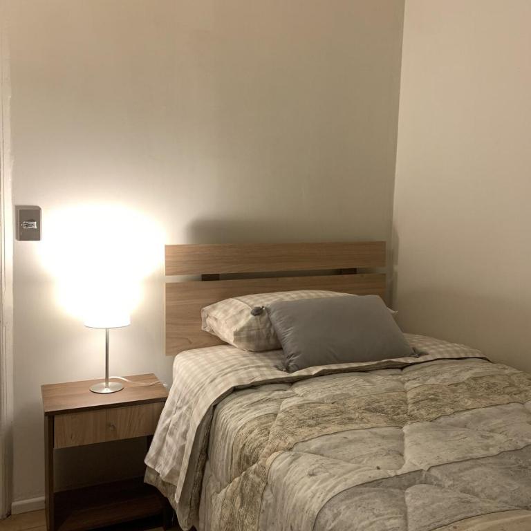 Cómodo departamento frente a Mall Parque Arauco - Two-Bedroom Apartment with City View - 7