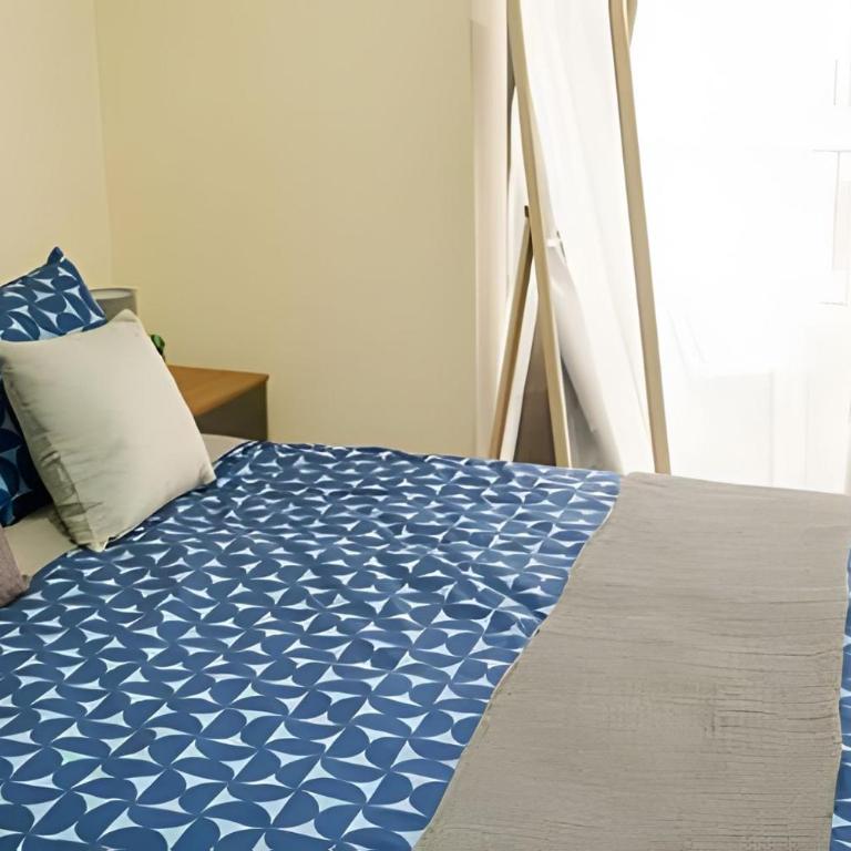 Modern Apartment with Terrace | Steps from Movistar Arena & Barrio Universitario | Up to 4 Guests - One-Bedroom Apartment with Balcony - 6