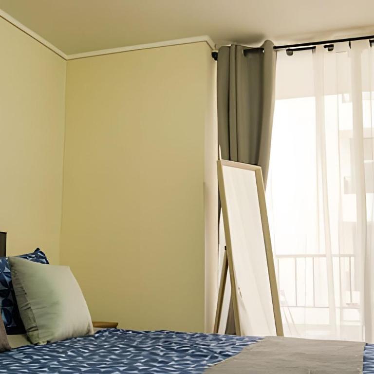 Modern Apartment with Terrace | Steps from Movistar Arena & Barrio Universitario | Up to 4 Guests - One-Bedroom Apartment with Balcony - 7