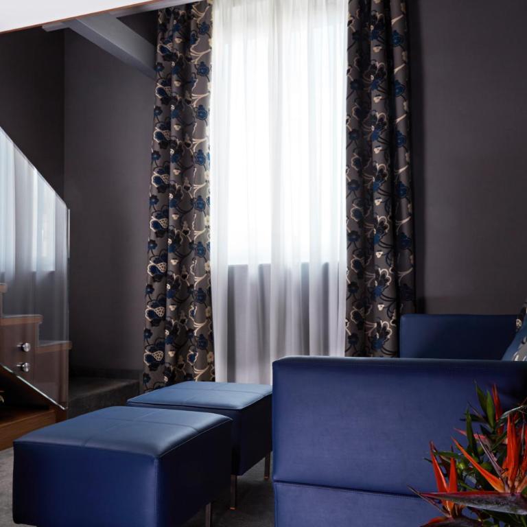 Hotel The Building - Junior Suite con Vasca Idromassaggio - Su 2 Livelli - 3