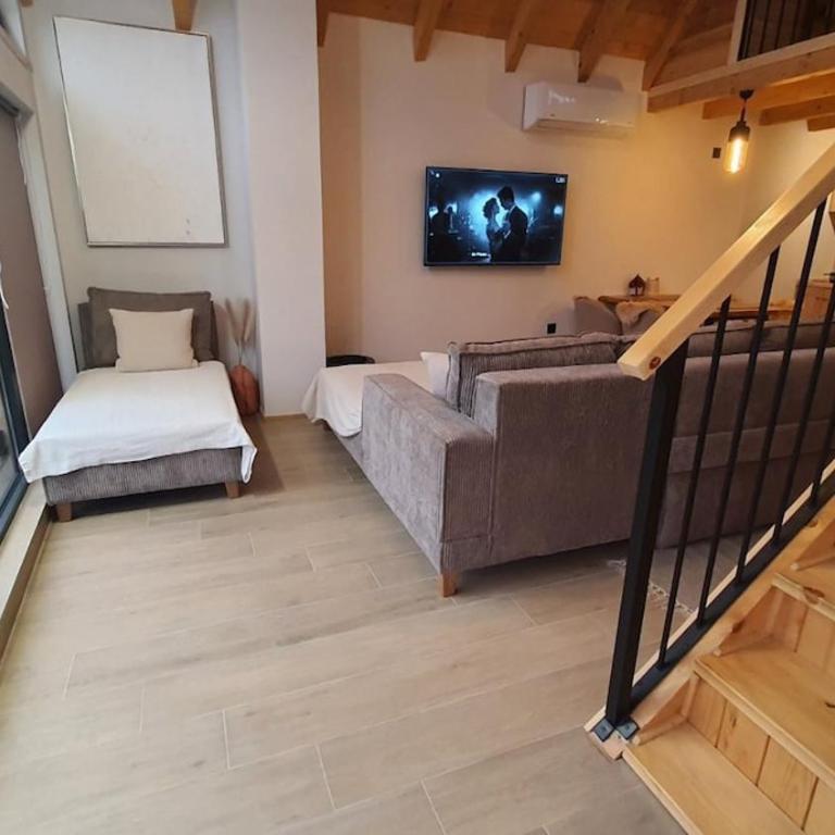 Hazel House - One-Bedroom House - 14