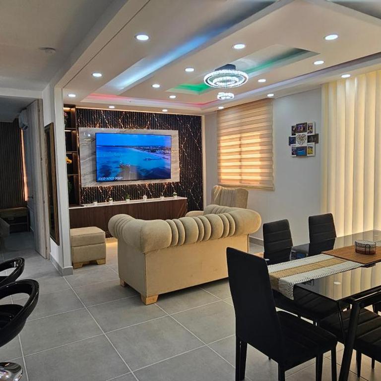 Modern apt in Cartagena with pool and beach access - Three-Bedroom Apartment - 1