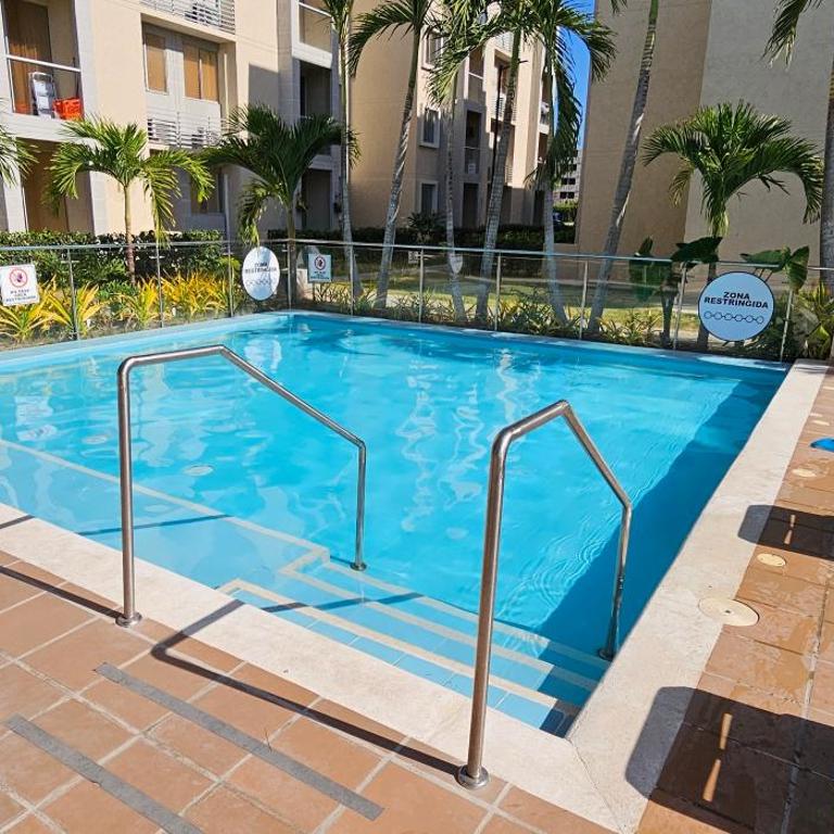 Modern apt in Cartagena with pool and beach access - Three-Bedroom Apartment - 35