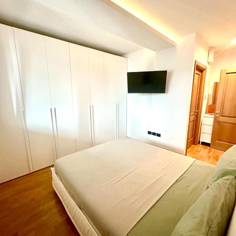 Colle dei Pini Apartment near Vatican - Two-Bedroom Apartment - 27