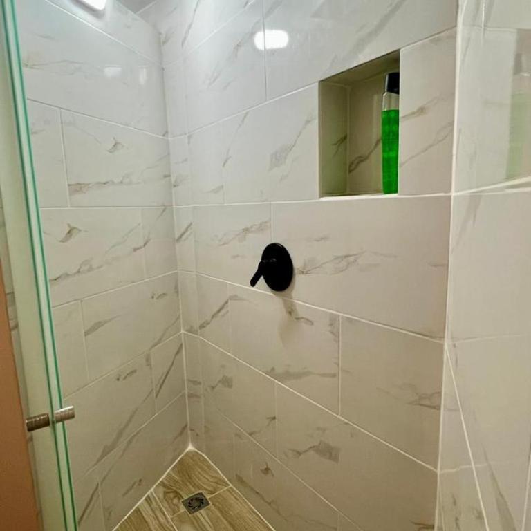 Ideal apartment, view, park and key location - One-Bedroom Apartment - 18