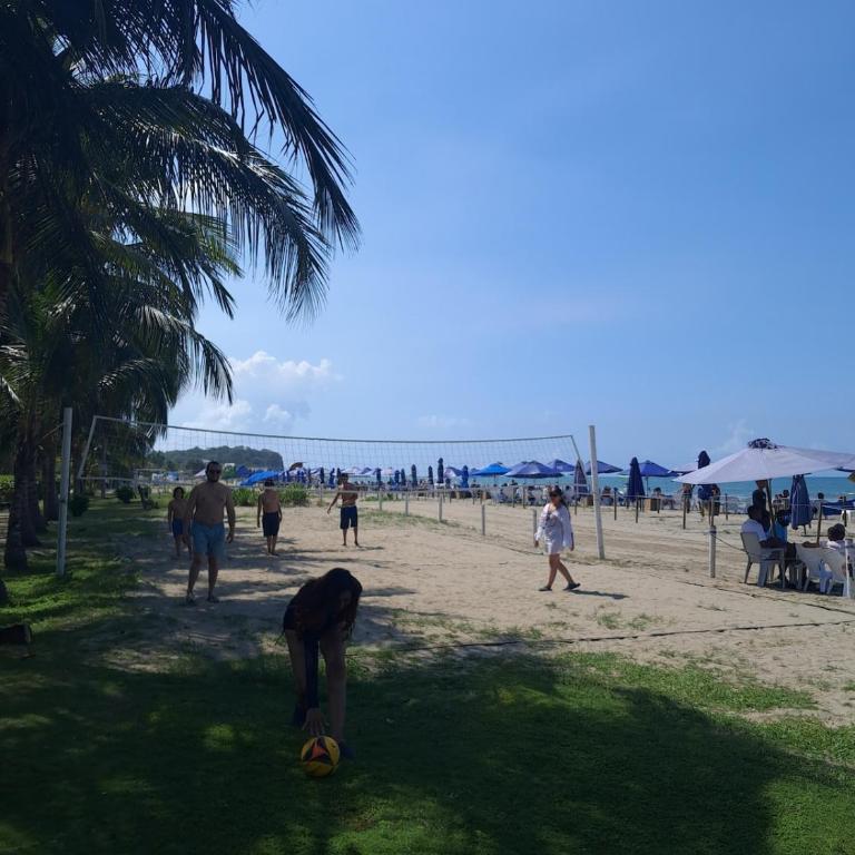 A pasos de playa privada Serena del Mar Cartagena - Three-Bedroom Apartment - 4
