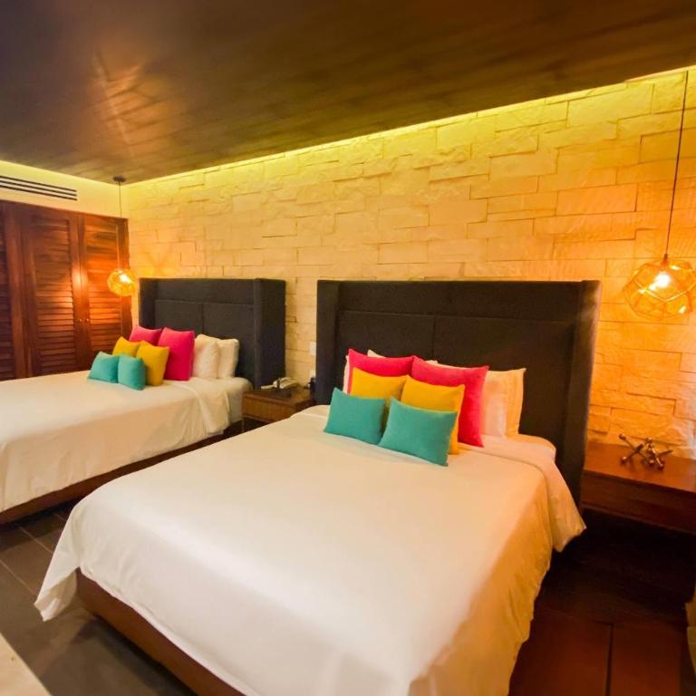 Esplendor by Wyndham Isla Mujeres All Inclusive - Junior Double Suite - Non-Smoking - 2