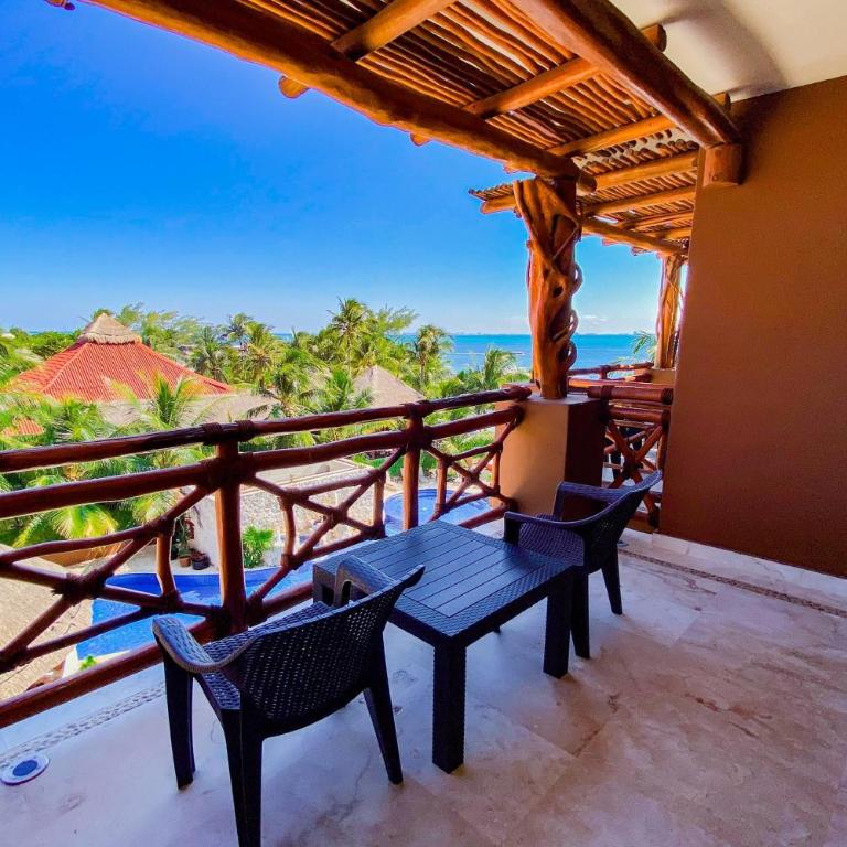 Esplendor by Wyndham Isla Mujeres All Inclusive - Junior King Suite with Balcony - Non-Smoking - 8