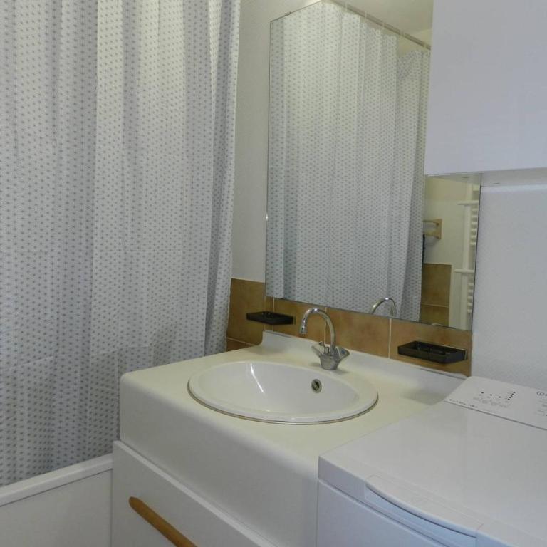 Appartement 2 pièces avec piscine et plage à Bormes-les-Mimosas - FR-1-251-885 - Apartment - 5