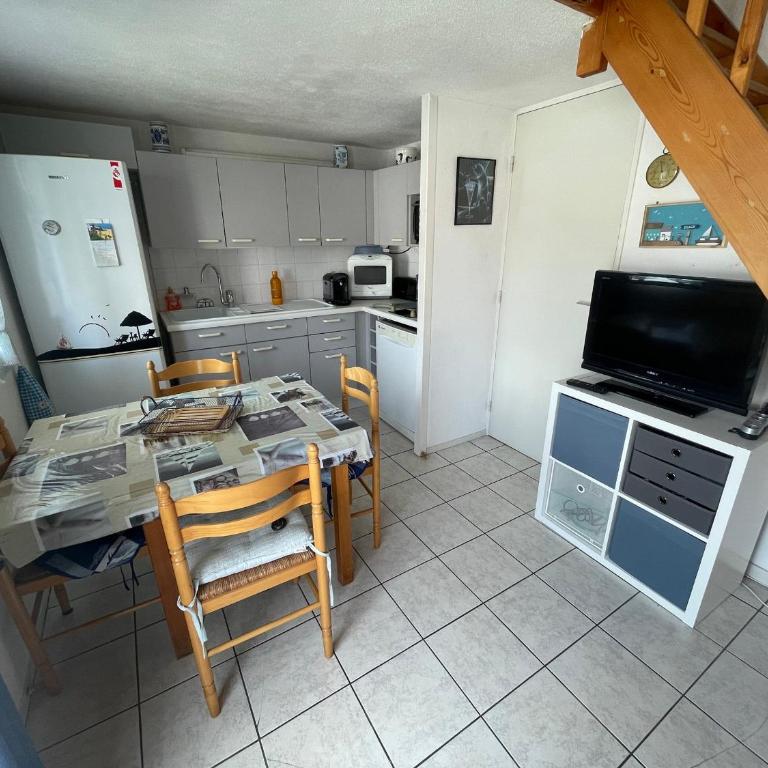 Maison vacances avec piscine, proche plage - La Tranche-sur-Mer - FR-1-22-383 - Casa - 3