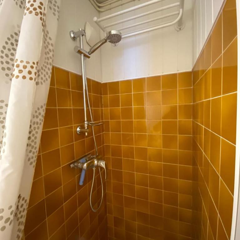 Studio cosy, vrai lit 140, wifi, centre Trouville-sur-Mer, proche Deauville et gare à moins de 5 minutes à pied - Studio - 12