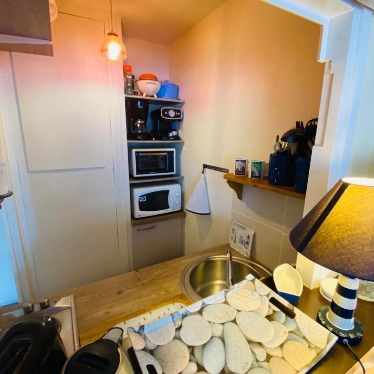 Studio cosy, vrai lit 140, wifi, centre Trouville-sur-Mer, proche Deauville et gare à moins de 5 minutes à pied - Studio - 26