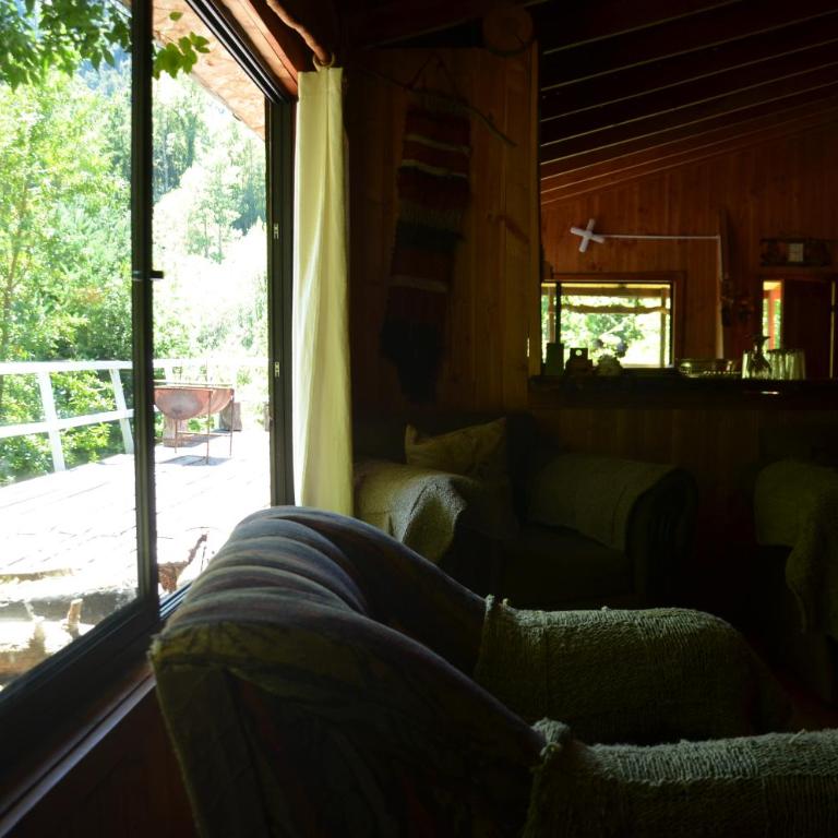 Cabañas y tinajas Rukaleufu - Three-Bedroom Vacation Home - 11