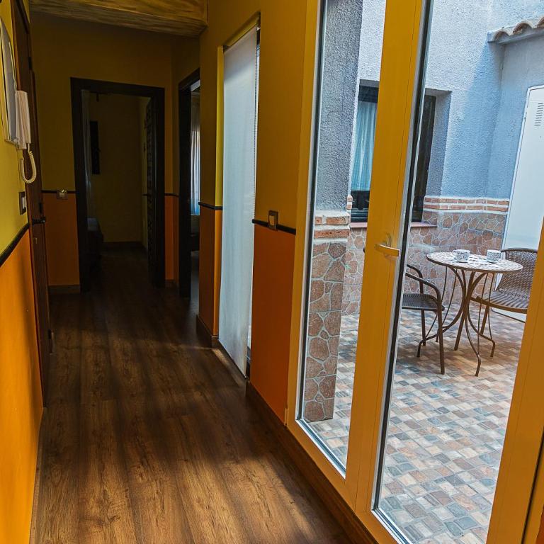 Apartamentos Adarve Toledo - Apartamento de 3 dormitorios (6 adultos) - 10