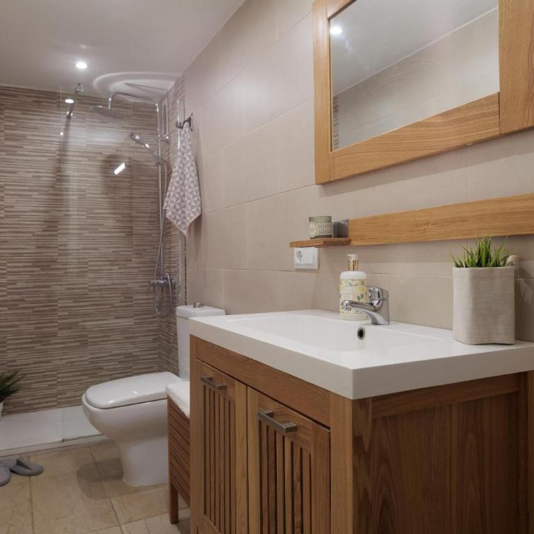 LETS HOLIDAYS Beach Apartment in Tossa - Apartamento - 17