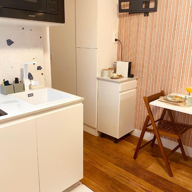 Modern & Chic Studio Paris 17- Perfect Location - Studio - 16